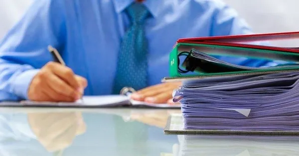 Kamuda çalışan sözleşmelilere kadro Resmi Gazete'de yayımlandı