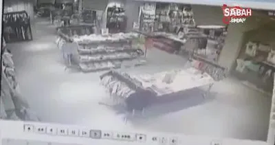 Bursa’nın en büyük alışveriş merkezlerinden Zafer Plaza’da bir işyerinin tavanı çöktü | Video