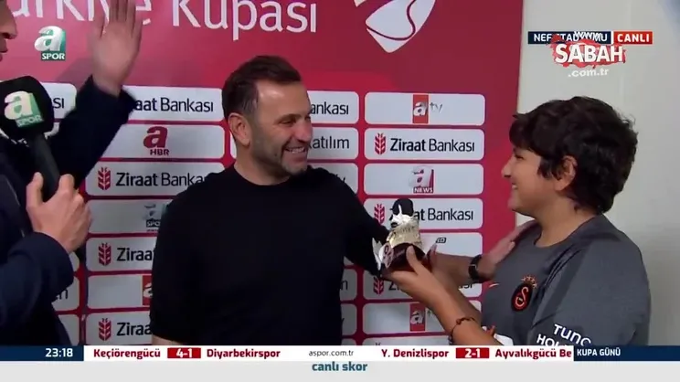 Okan Buruk'a oğlundan doğum günü sürprizi | Video