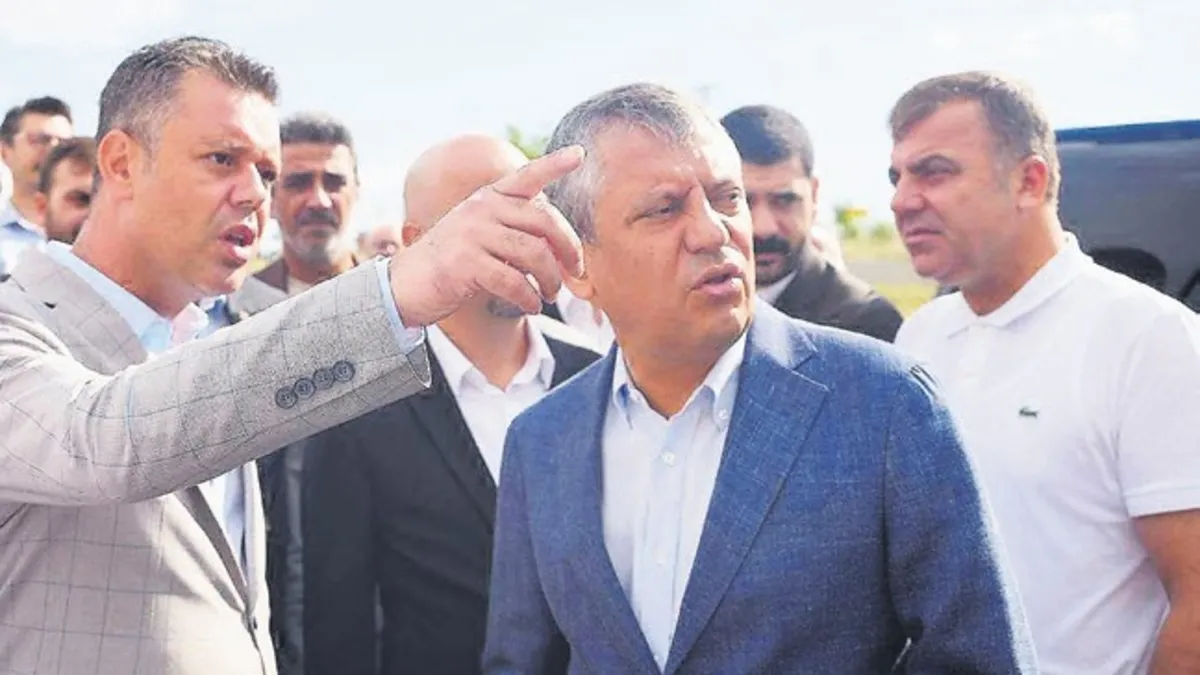 CHP'li vekilin, dini değerlere hakaretten tutuklanan Deniz Göktaş'ı cezaevinde ziyaret etmesini gösteren temsili görsel.