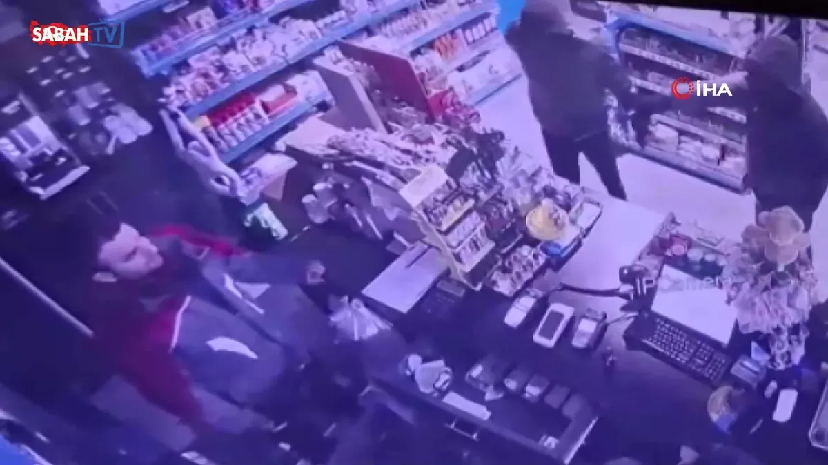 Gasp olayının şüphelileri önce kameraya ardından polise yakalandı | Video videosunu izle Gasp olayının şüphelileri önce kameraya ardından polise yakalandı | Video videosunu izle