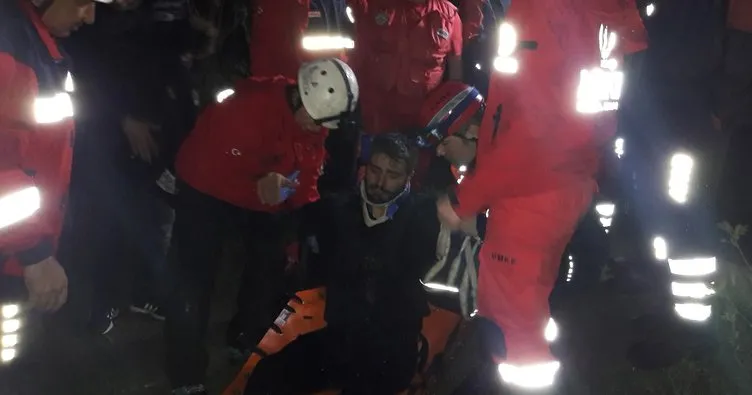 Bursa’da dereye düşen genç, 2 saatlik operasyonla kurtarıldı