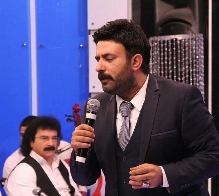 Uğur Karakuş kimdir, kaç yaşında ve aslen nereli? işte İbo Show'un konuğu Uğur Karakuş'un hayatı ve şarkıları