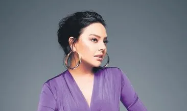 Ebru Gündeş’ten iki şarkı müjdesi