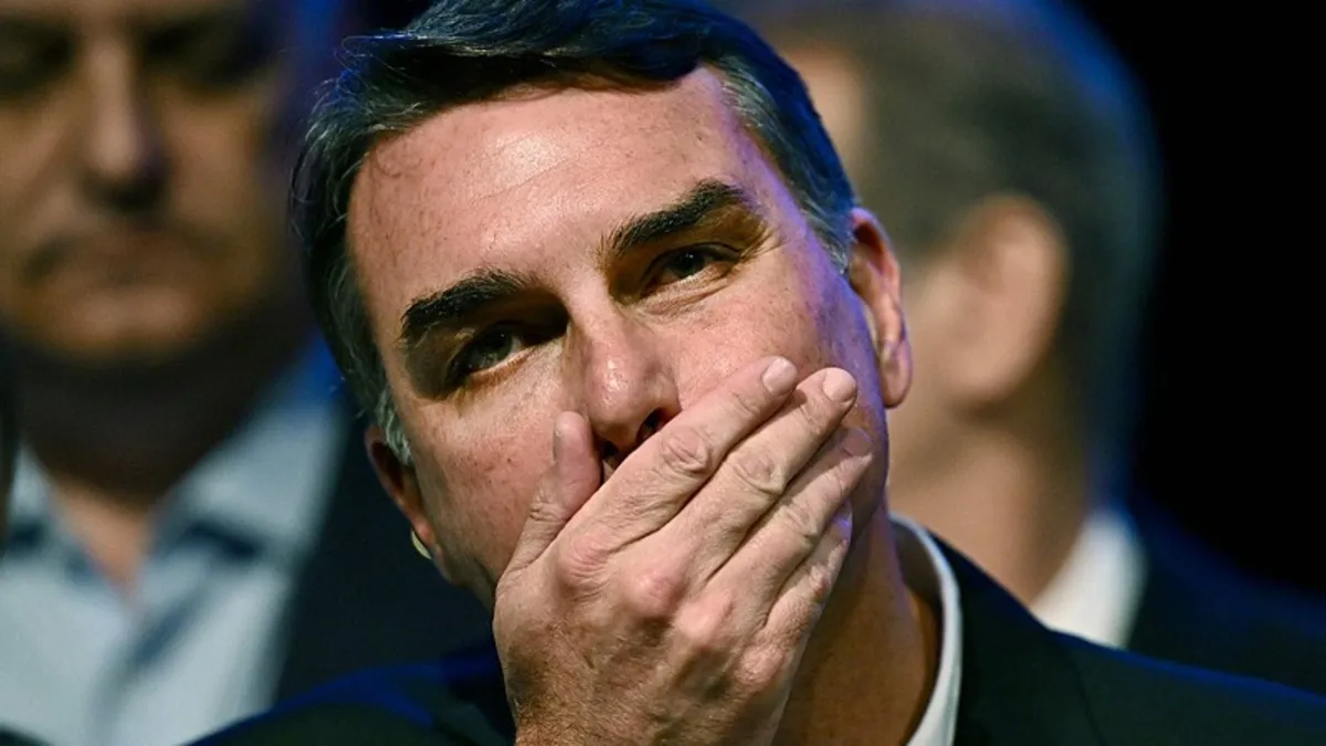 Brezilya'da seçimleri kaybeden Bolsonaro'nun ABD'ye kaçtığı iddiası