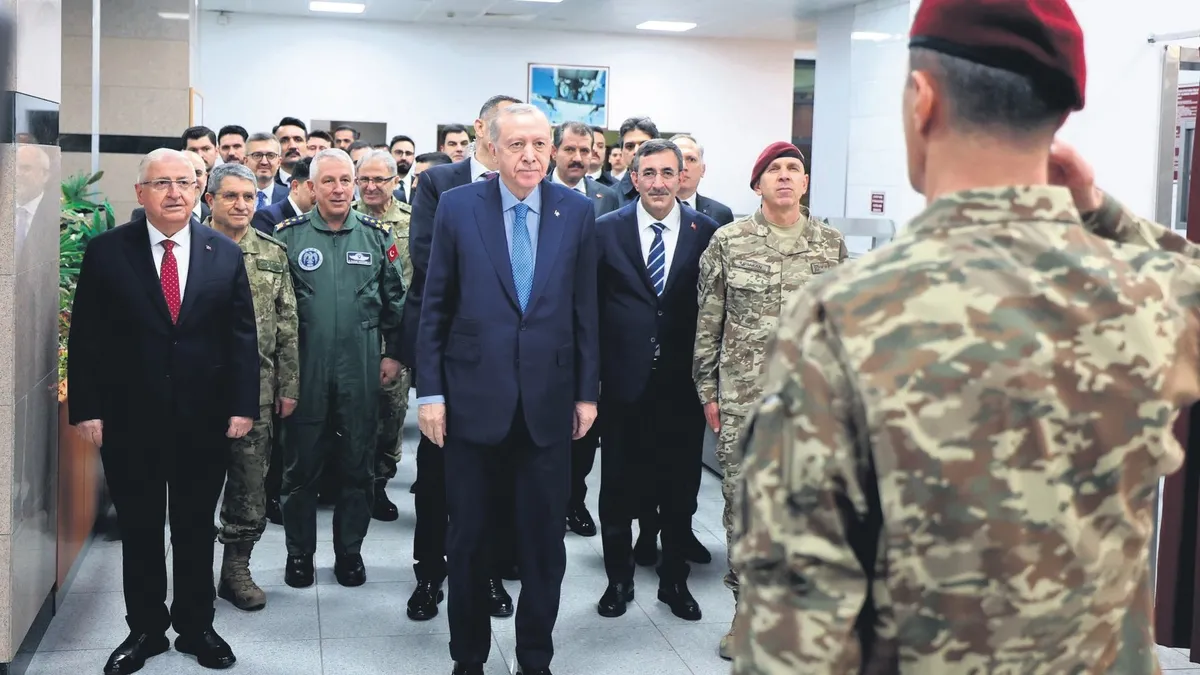 MSB'den fotoğraflı mesaj: Buralarda herkesin sözü biz konuşana kadardır