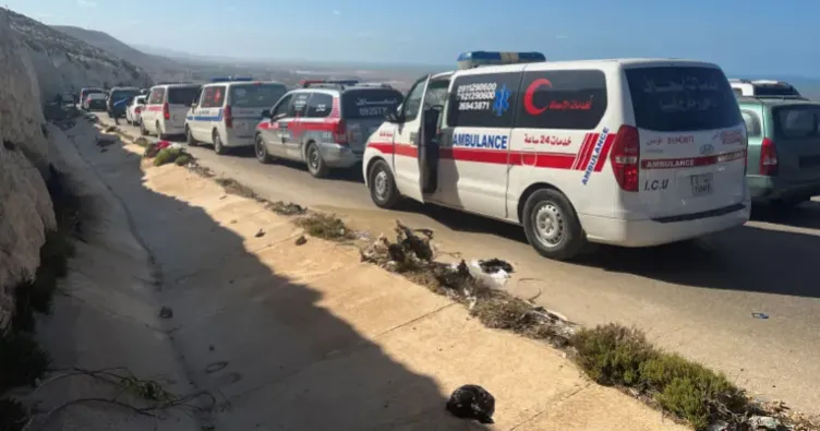 Libya’da ambulans helikopter askeri üsse çakıldı: 5 ölü