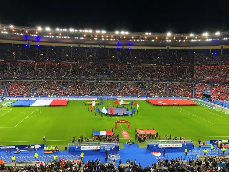 Fransa-Türkiye maçı Fransız basınında
