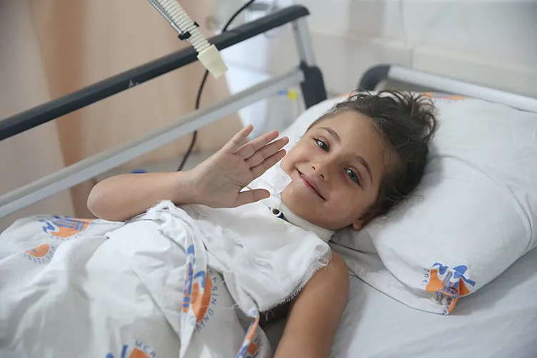 Mersin’de korkutan olay: Şah damarına 2 cm kalmıştı!