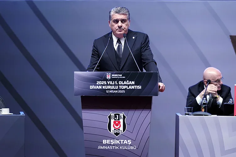Serdal Adalı transferde üç oyuncunun ismini verdi! Olaylı toplantı sonrası Hasan Arat’a flaş sözler...