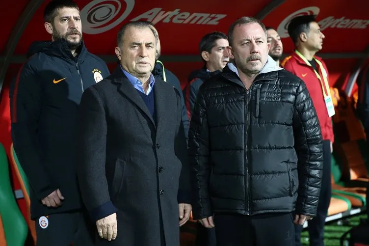 Beşiktaş istiyordu Galatasaray devreye girdi! O golcü...