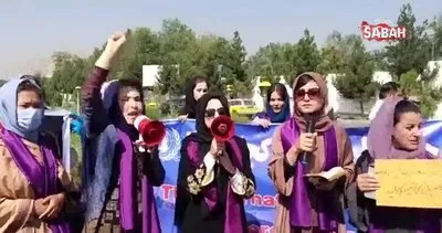 Afgan kadınlardan özgürlük çığlığı! Taliban’dan kadınlara sert müdahale | Video