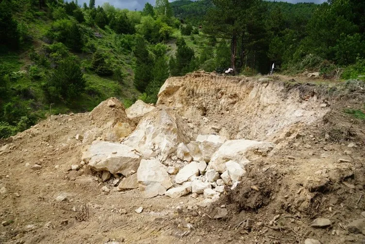 Kastamonu'da film gibi olay! Camiden anons yaptırıp köylüleri kandırdılar...