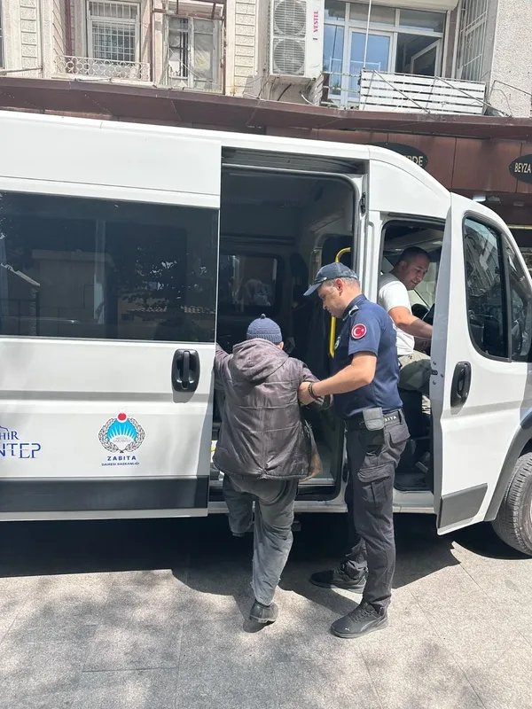 dilencinin-kazanci-hayrete-dusurdu-holding-patronu-gibi-1783768210937.jpg
