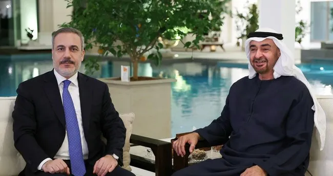 Bakan Fidan, BAE Devlet Başkanı Al Nahyan ile bir araya geldi Bakan Fidan, BAE Devlet Başkanı Al Nahyan ile bir araya geldi