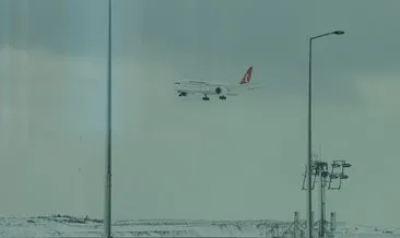 İstanbul Havalimanı’na ilk uçak indi