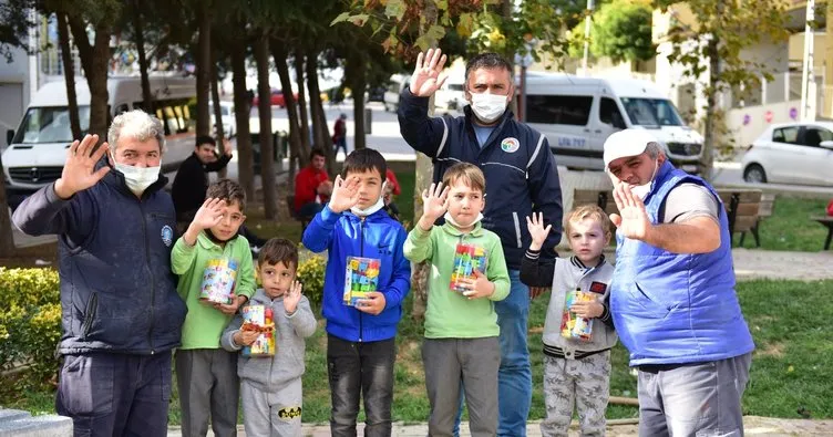 Tuzla Belediye Başkanı’ndan anlamlı hediye! Personele yardım eden çocuklara oyuncak ve pizza gönderdi