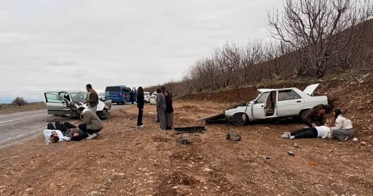 Denizli’deki trafik kazalarında 8 kişi yaralandı