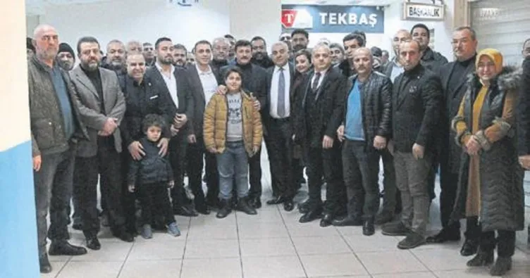 Hamza dağ, gençlerle sohbet ettı