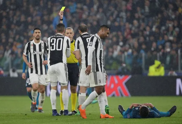 Cüneyt Çakır UEFA Şampiyonlar Ligi Juventus - Real Madrid maçına damga vurdu