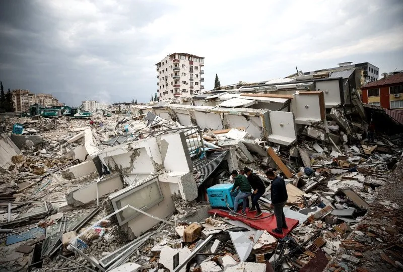 Türkiye’nin en uzun gecesi 6 Şubat: 105 saniyede 53 bin canımız gitti!