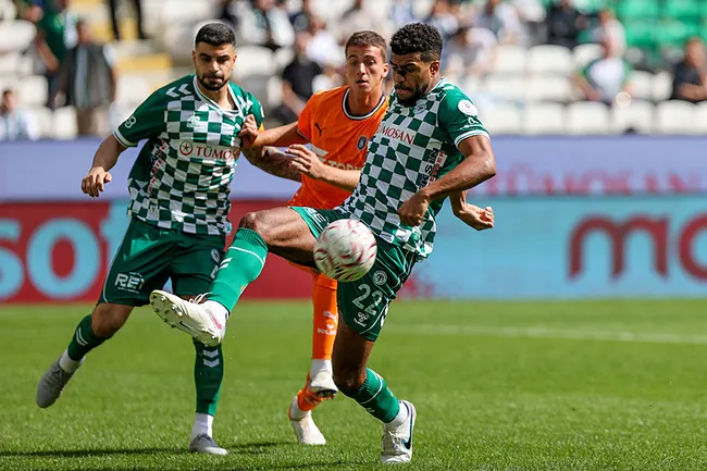 konyaspor-ile-basaksehir-yenisemedi-1791722266644.jpg