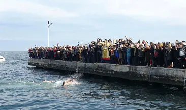 Haç çıkarma töreninde ezan okununca...