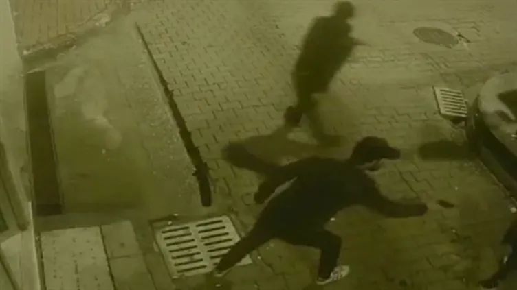 Eğlence mekanı önünde Emrah Akkuş kurşunların hedefi olmuştu: Sanıklara verilen ceza belli oldu!