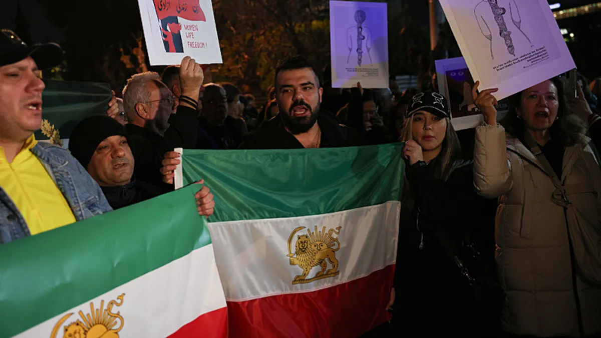 İran’da kanlı bilanço ağırlaşıyor: Ölü sayısı 5 bin 137’ye yükseldi İran’da kanlı bilanço ağırlaşıyor: Ölü sayısı 5 bin 137’ye yükseldi