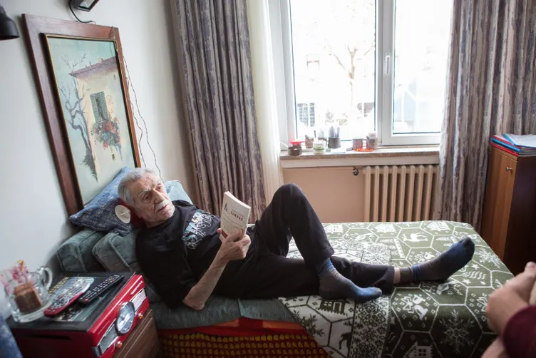 SON DAKİKA: Menajeri Özgür Aksoy’dan açıklama! Oyuncu Aydemir Akbaş hayatını kaybetti!