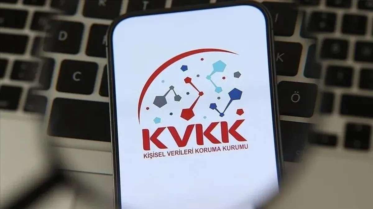 Müşteri mesajı görünce fark etti! Kişisel verileri 3. kişiye açan mağazaya ceza kesildi
