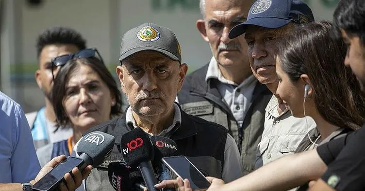 SON DAKİKA HABERİ:  Bakanı Kirişçi açıkladı: Marmaris yangını kontrol altında! Soğutma çalışmaları devam ediyor