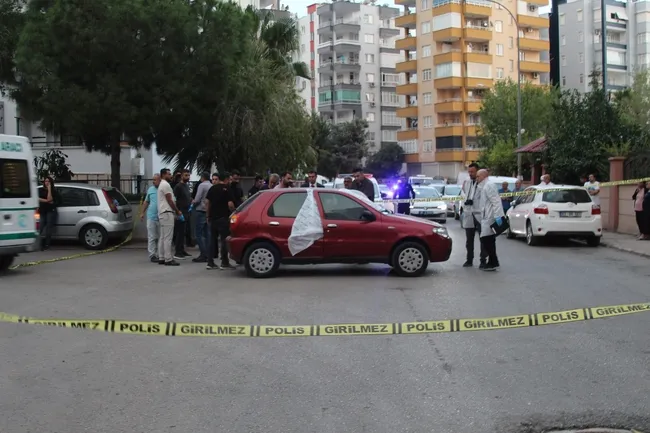 son-dakika-otomobilinde-cansiz-bedeni-bulunan-ilyas-unalanin-olumunde-sir-perdesi-aralandi-dikkat-ceken-yasak-1761204084811.jpg SON DAKİKA... Otomobilinde cansız bedeni bulunan İlyas Ünalan'ın ölümünde sır perdesi aralandı: Dikkat çeken yasak aşk detayı!