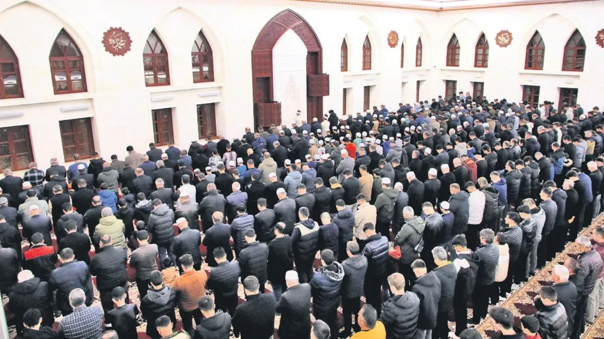 Miraç gecesi tüm yurtta ihya edildi