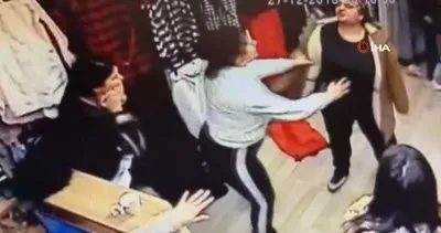 İstanbul Bahçelievler’de bir mağazada kadınların ’Haka danslı’ uçar tekmeli kavgası kamerada