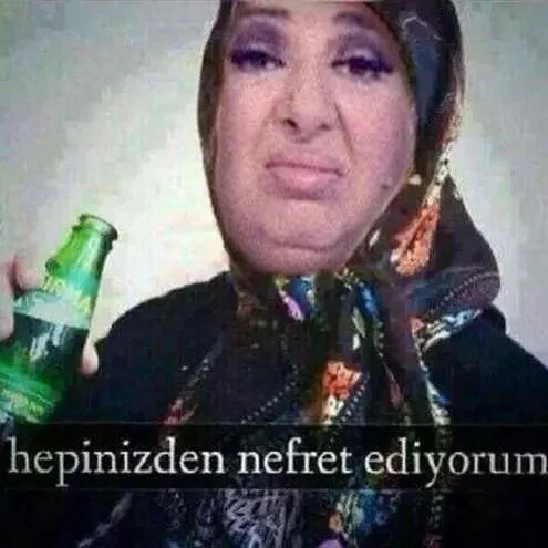 Nur Yerlitaş caps'leri