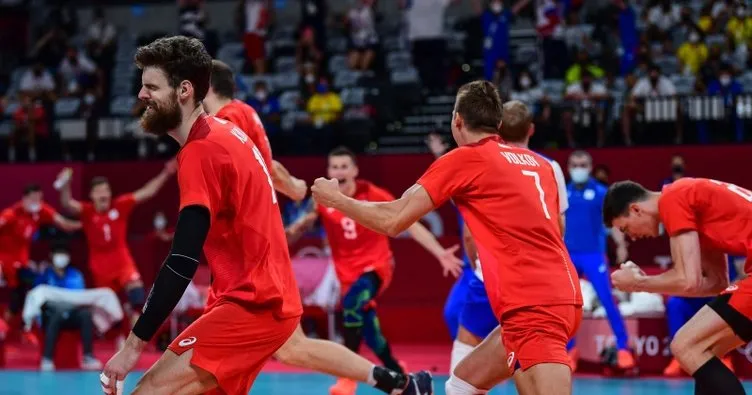 Tokyo Olimpiyatları’nda erkek voleybolda Rusya Olimpiyat Komitesi, Brezilya’yı 3-1 yenerek finale yükseldi