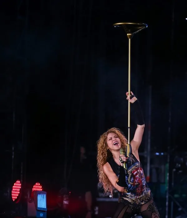 Shakira, İstanbulluları coşturdu