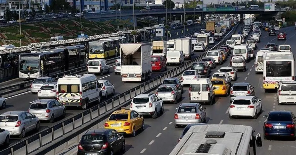 ozel aracla sehirler arasi yolculuk serbest mi kimleri kapsiyor seyahat izin belgesi nasil alinir son dakika haberler