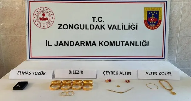 Çaldıkları ziynet eşyalarını toprağa gömen 2 hırsız yakalandı