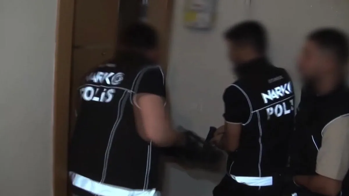 İstanbul’da narkotik operasyonu: 250 kilogramdan fazla metamfetamin ele geçirildi İstanbul’da narkotik operasyonu: 250 kilogramdan fazla metamfetamin ele geçirildi