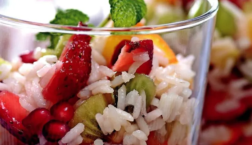 Meyveli Pirinç Salatası