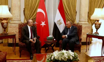 Bakan Çavuşoğlu’ndan Kahire ziyareti: Mısırlı mevkidaşı Shoukry ile görüştü