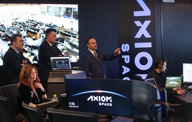 Bakan Kacır NASA üssünde