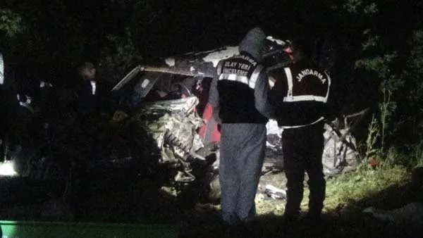 Bursa’da feci kaza: 3 ölü 3 yaralı