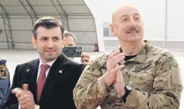 Azerbaycan’da gurur pozu