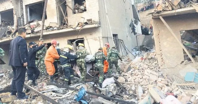 Prefabrik evde patlama: 14 ölü