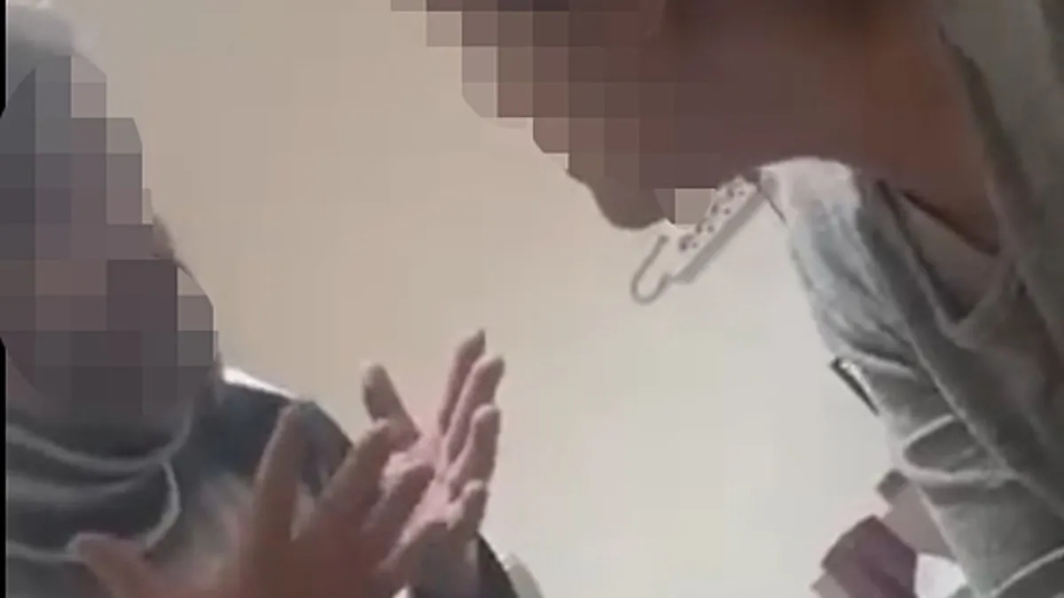 Kayseri’de üvey baba dehşeti: 9 yaşındaki çocuğa şiddet uyguladı! Kayseri’de üvey baba dehşeti: 9 yaşındaki çocuğa şiddet uyguladı!