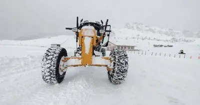 Karabük’te 2 gündür yağan kar yağışı köy yollarını olumsuz etkiledi