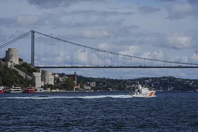 turk-yarismacidan-rus-yuzucu-hakkinda-bomba-aciklama-karaya-ciktigini-dusunuyorum-bro-bro-diye-seslendim-ama-1756286458099.jpeg Türk yarışmacıdan Rus yüzücü hakkında bomba açıklama! Karaya çıktığını düşünüyorum! Bro bro diye seslendim ama...